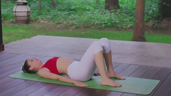 preview yoga lesson 