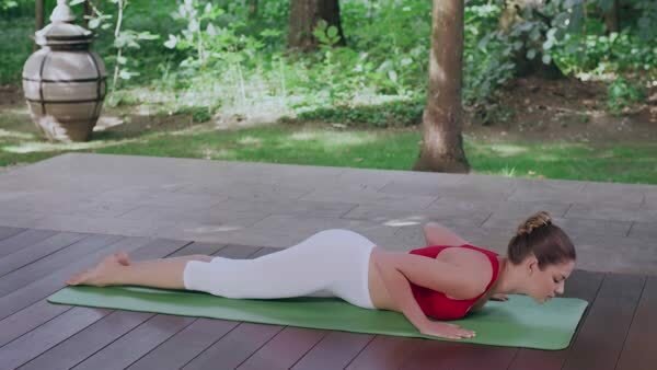 preview yoga lesson