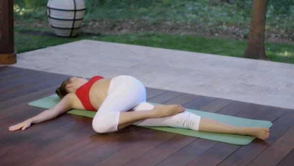 preview yoga lesson