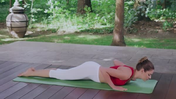 preview yoga lesson